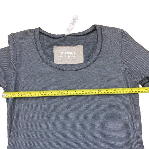 Lululemon Every Yogi Short Sleeve Tee Wee Stripe White Black Womens Sz 8 - Picture 8 of 9